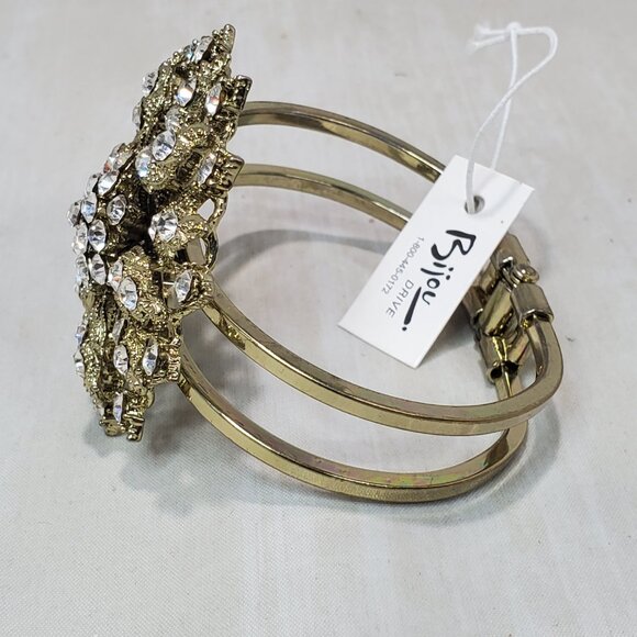 Bijou Vintage Art Deco Style Gold Tone Metal Filigree Rhinestone Floral Bracelet - Picture 4 of 9